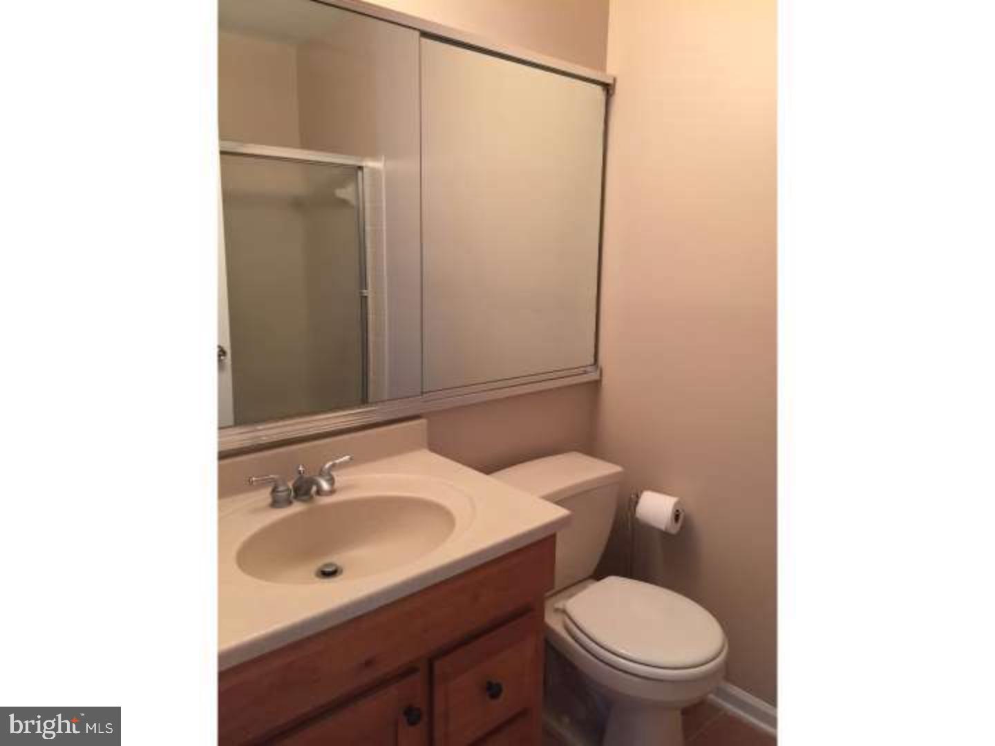 87 Whetstone Road Horsham, PA 19044 - Photo 8 of 10 Bathroom