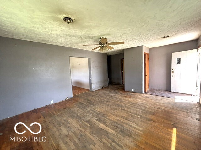 213 Posey Street Windfall, IN 46076 - Photo 5 of 25
