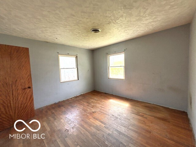 213 Posey Street Windfall, IN 46076 - Photo 9 of 25