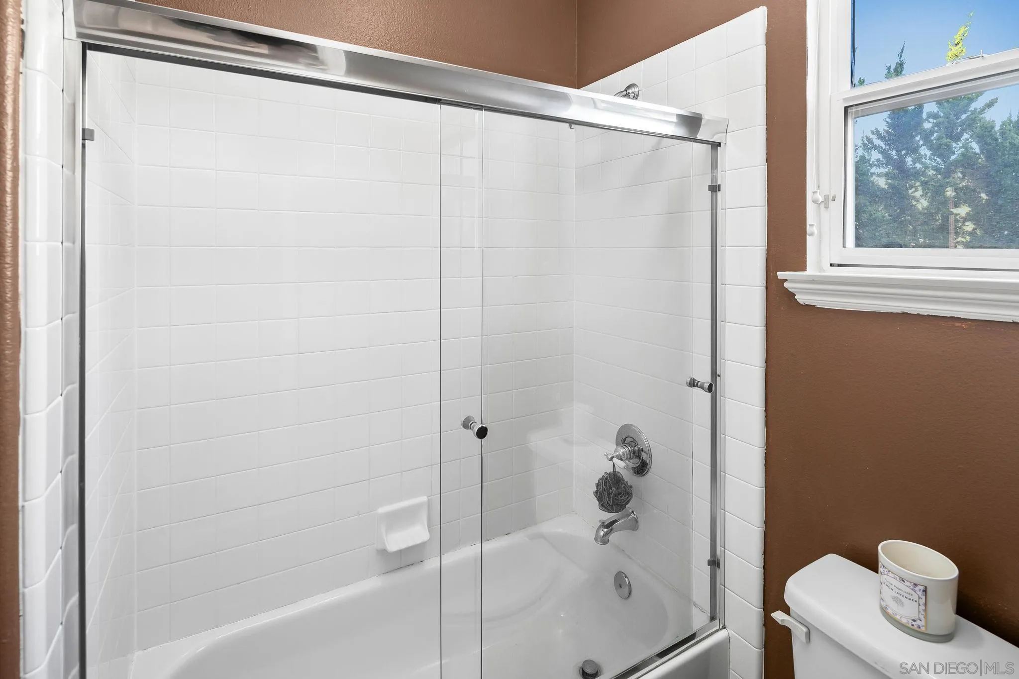 624 Ridgemont Circle Escondido, CA 92027 - Photo 36 of 75