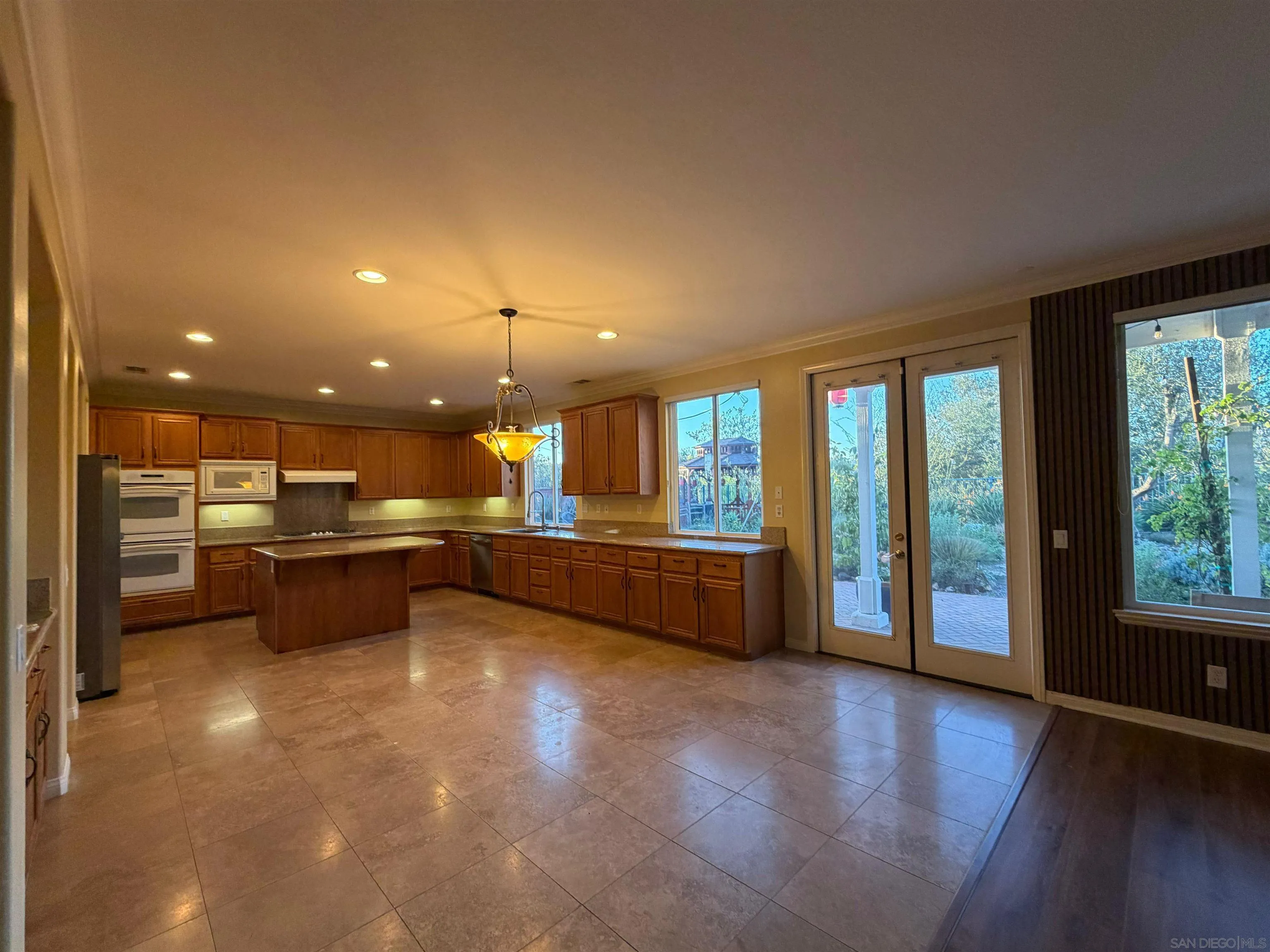 624 Ridgemont Circle Escondido, CA 92027 - Photo 41 of 75