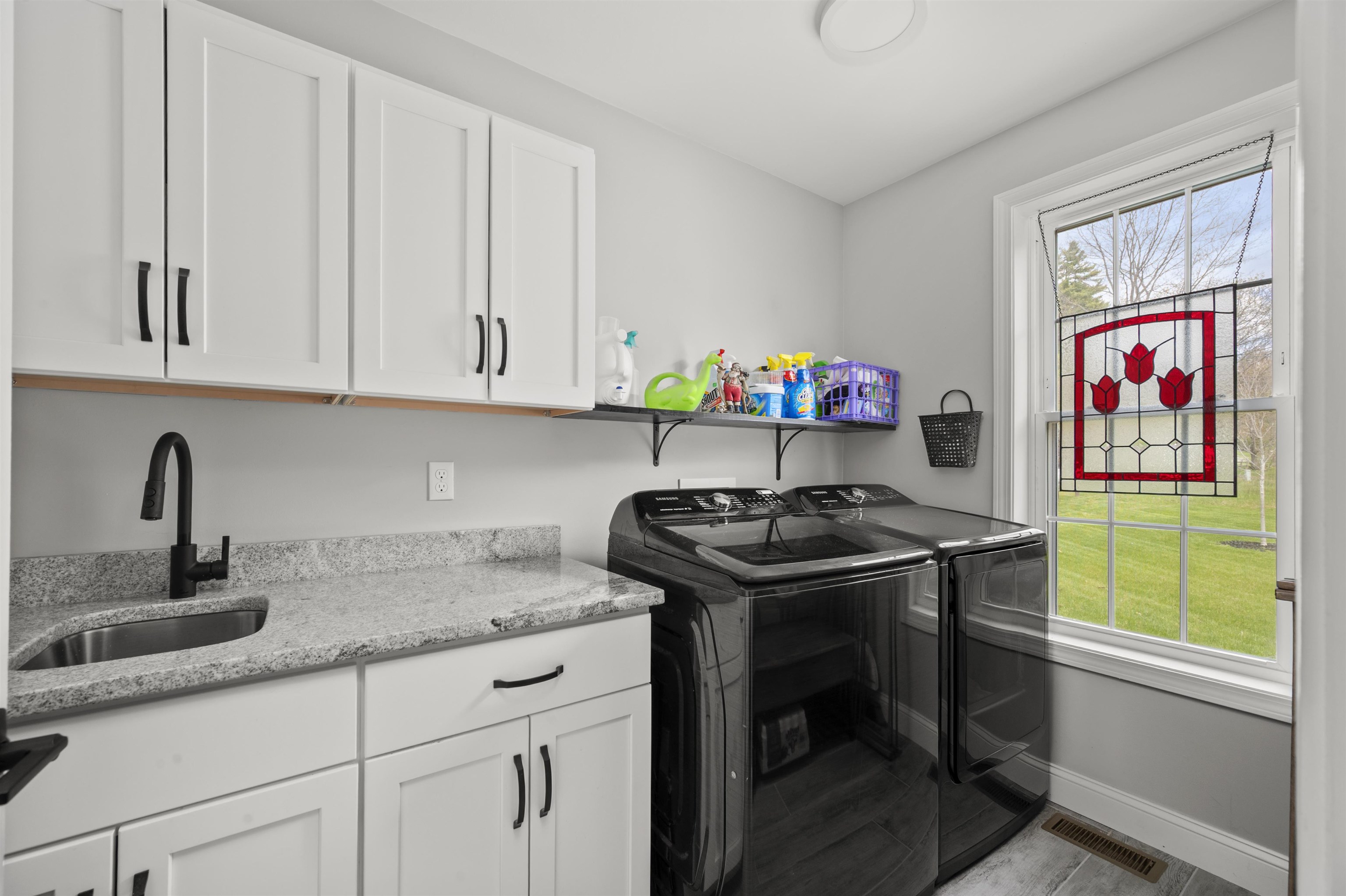 22 Darwin Place Laconia, NH 03246 - Photo 13 of 55