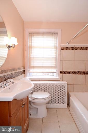 1637 Northwick Road Baltimore, MD 21218 - Photo 7 of 17 Bath