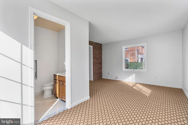 $3,950 | 6130 11th Road North, Arlington, VA 22205