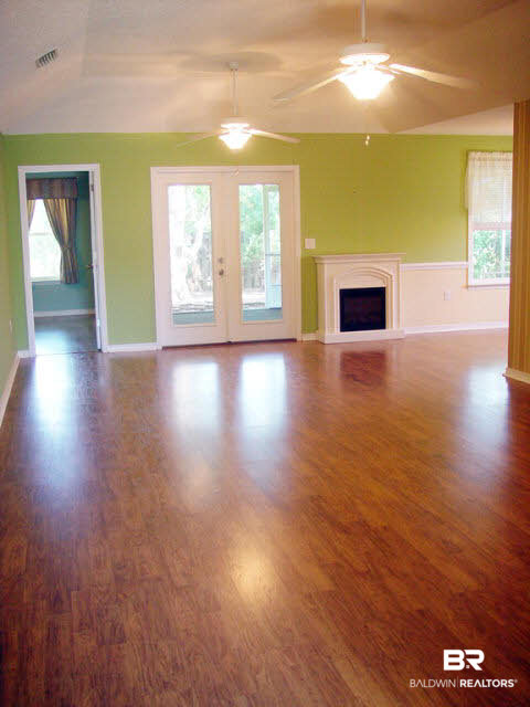 16752 Sugar Loop Foley, AL 36535 - Photo 4 of 34 LR from entry