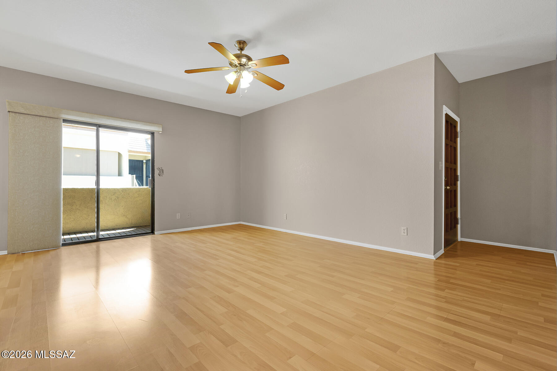 5500 North Valley View Road, Unit 213 Tucson, AZ 85718 - Photo 6 of 32 Sliding glass door to covered balcony!