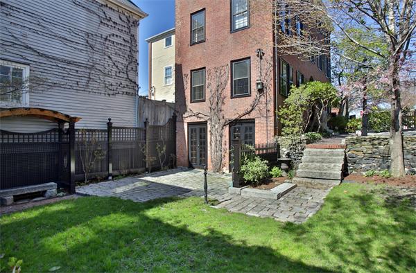 100 High Street Boston, MA 02129 - Photo 6 of 12 a view of a back yard