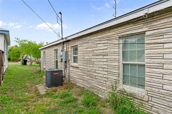 $159,000 | 539 West Nelson Avenue, Aransas Pass, TX 78336