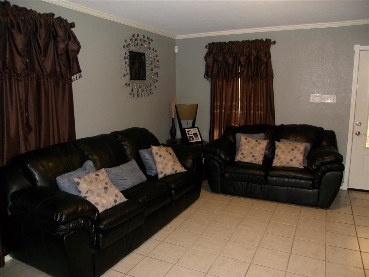 970 Witherspoon Loop Laredo, TX 78046 - Photo 3 of 9 Gallery Image 3