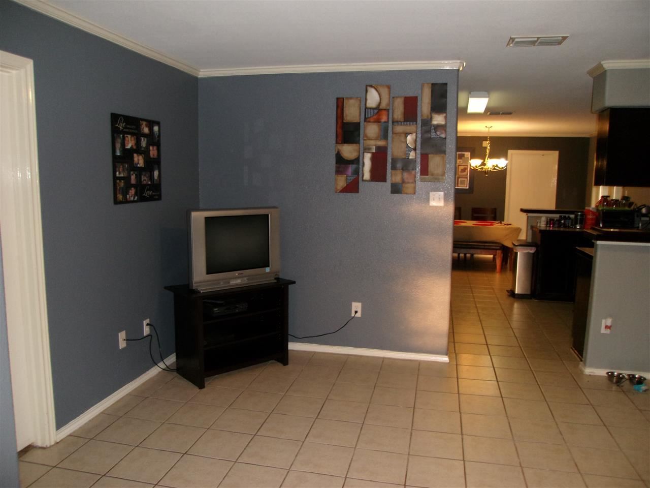 970 Witherspoon Loop Laredo, TX 78046 - Photo 5 of 9 Gallery Image 5