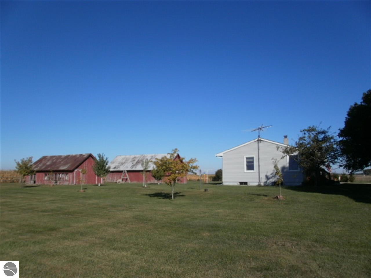 4744 South Coleman Road St. Louis, MI 48880 - Photo 34 of 37 1776884-34.JPG