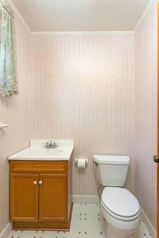 $369,900 | 475 Broyles Road, Spring City, TN 37381