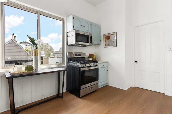 $1,505,000 | 12 Beaver Street, San Francisco, CA 94114