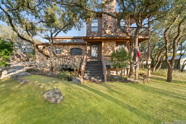$450,000 | 1560 Roadrunner Lane, Canyon Lake, TX 78133