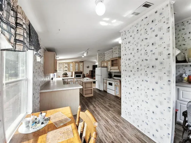 $230,000 | 1652 County Road 1121, Farmersville, TX 75442