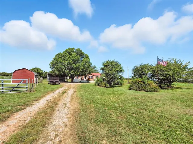 $230,000 | 1652 County Road 1121, Farmersville, TX 75442