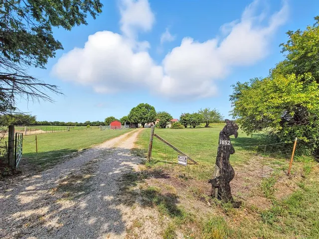 $230,000 | 1652 County Road 1121, Farmersville, TX 75442