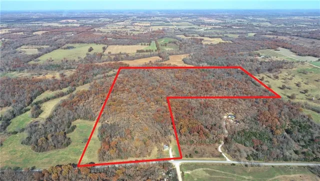 $434,500 | 6745 East Hwy CC, Stockton, MO 65785