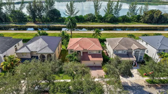 $1,025,000 | 18632 Southwest 55th Street, Miramar, FL 33029