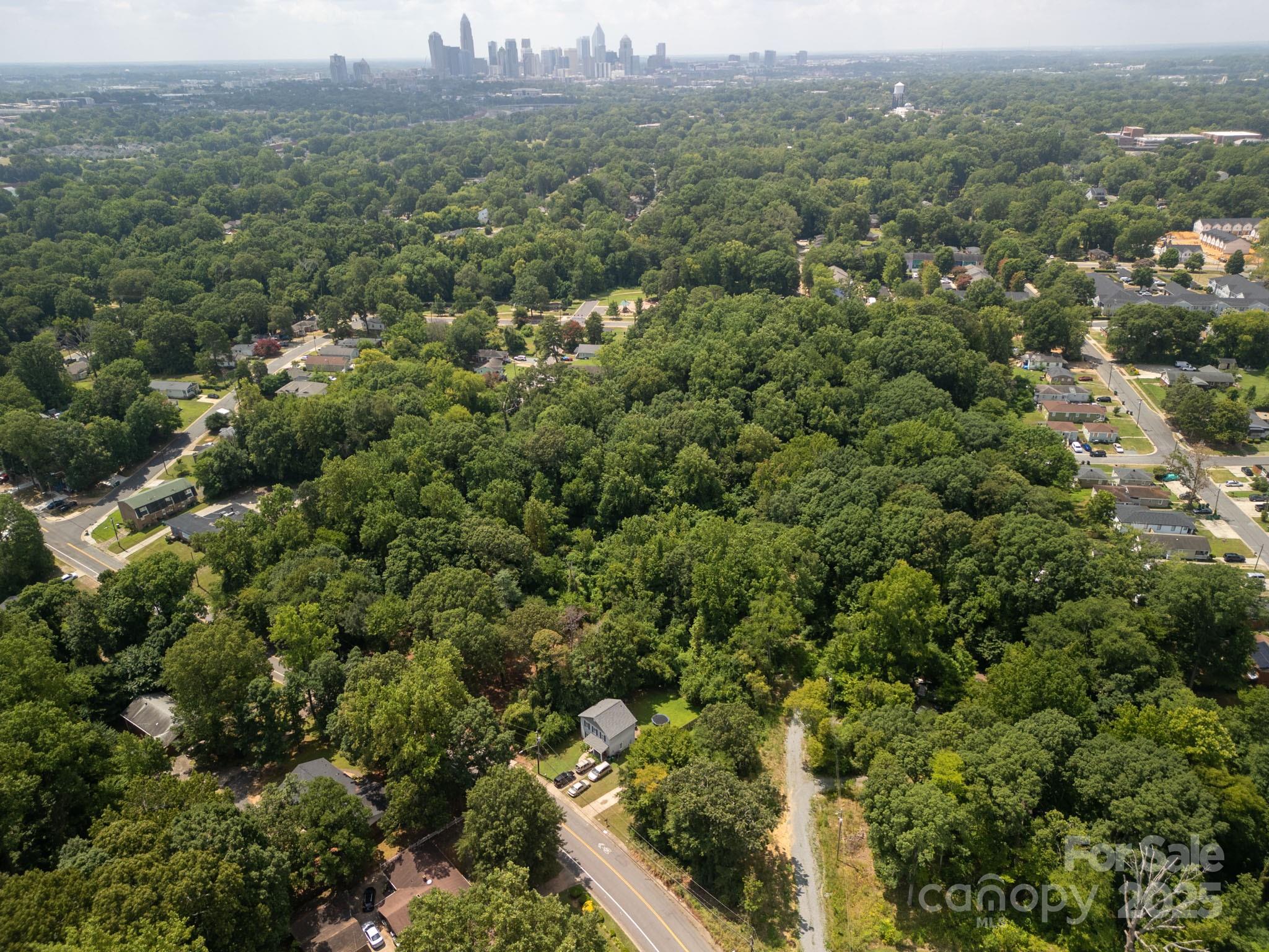 2101 Newland Road Charlotte, NC 28216 - Photo 6 of 8