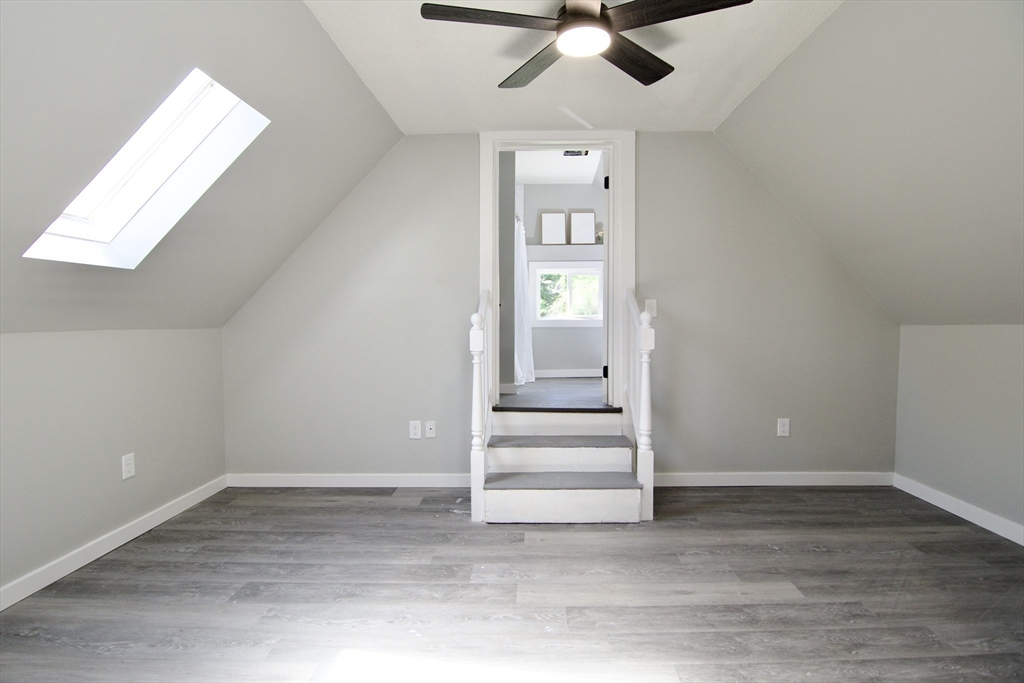 69 Manhattan Street Springfield, MA 01109 - Photo 27 of 36