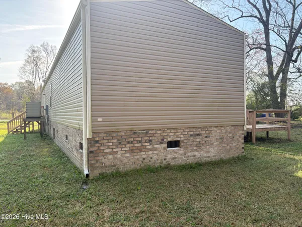 $148,000 | 312 Fire Tower Road, Lake Waccamaw, NC 28450