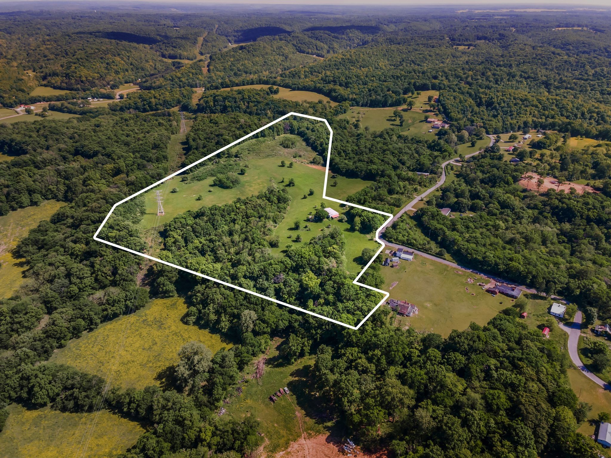 8475 Crawley Hill Road Mount Pleasant, TN 38474 - Photo 2 of 41