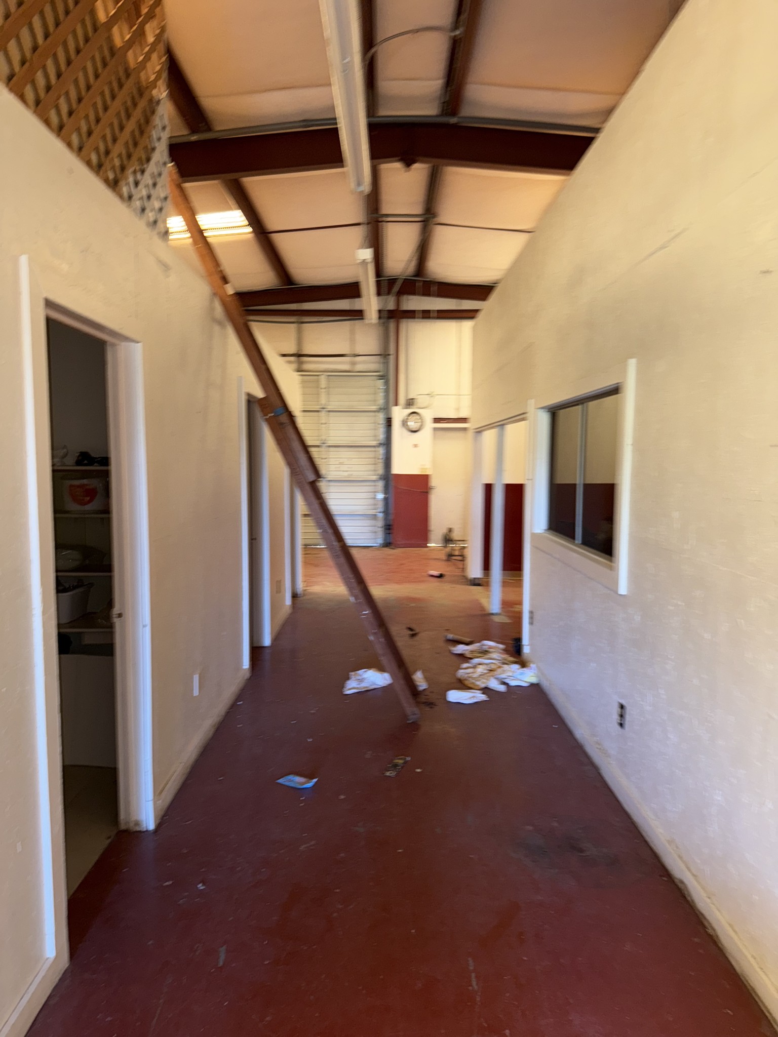 8475 Crawley Hill Road Mount Pleasant, TN 38474 - Photo 34 of 41 a view of an entryway