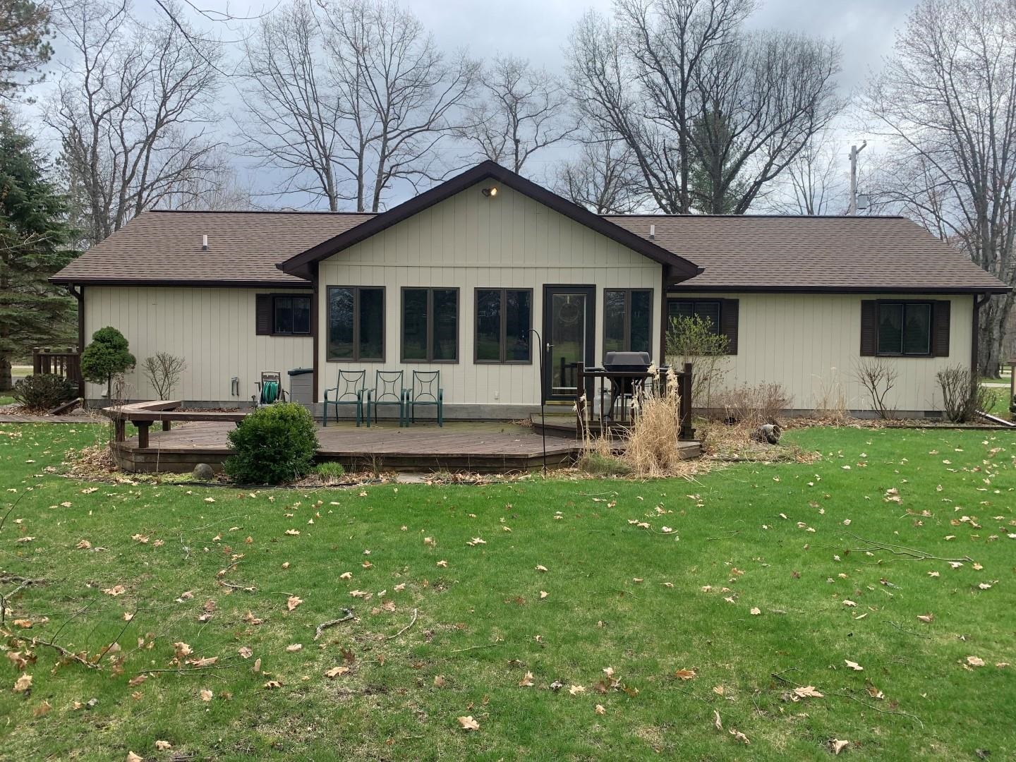 3172 West Lansing Road Roscommon, MI 48653 - Photo 23 of 27 1910394-22.JPG