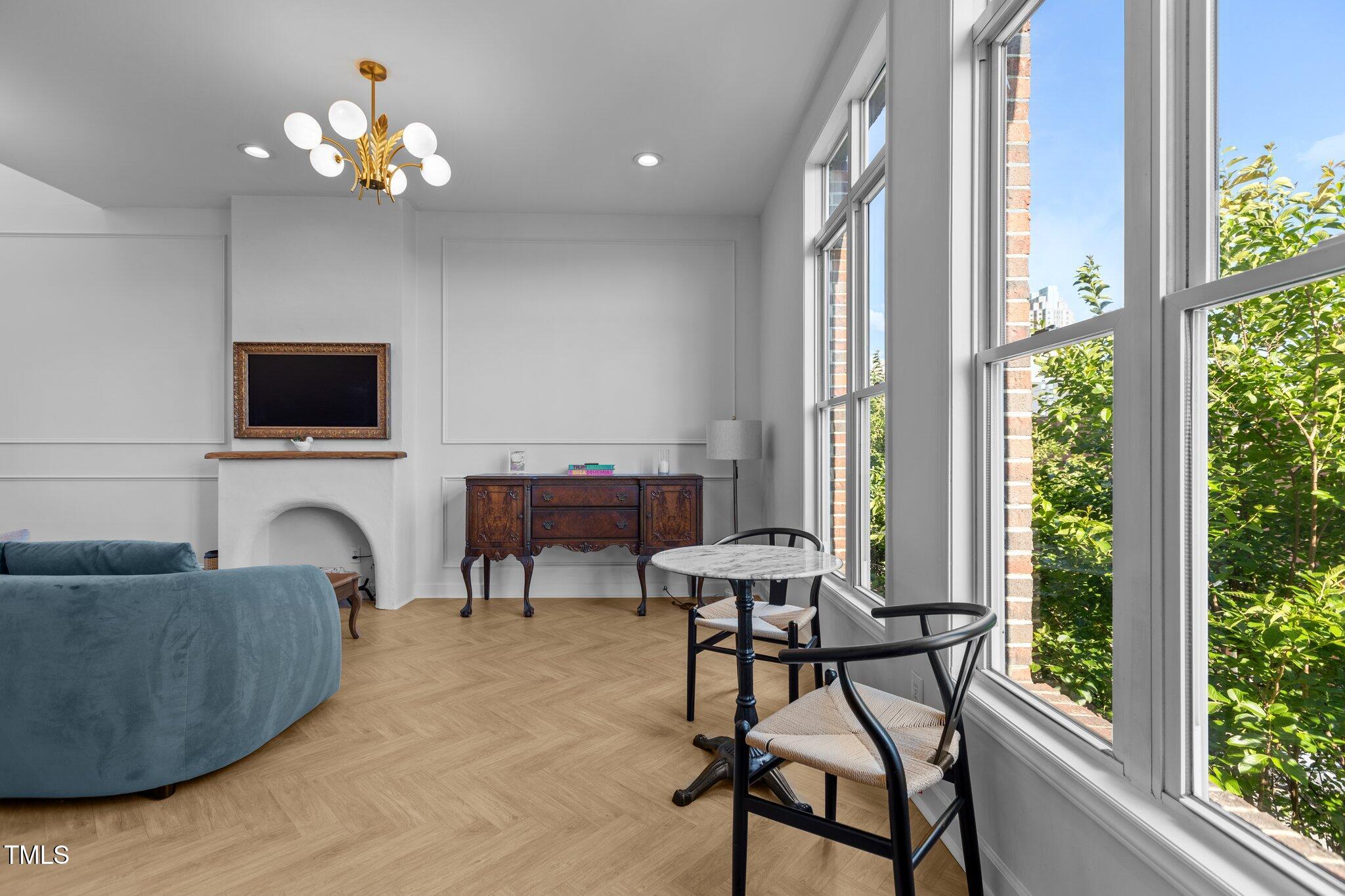 320 West Martin Street, Unit 205 Raleigh, NC 27601 - Photo 11 of 37 8-web-or-mls-2N6A9243