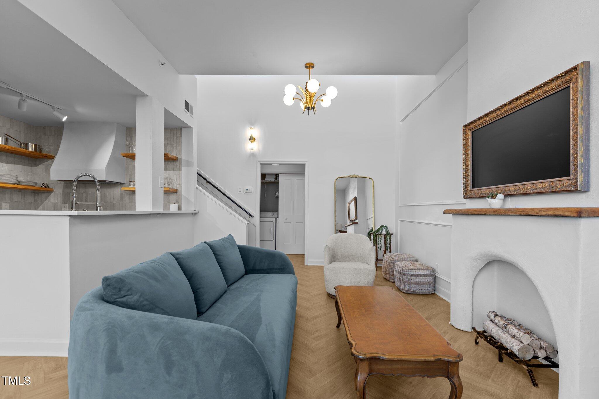 320 West Martin Street, Unit 205 Raleigh, NC 27601 - Photo 13 of 37 12-web-or-mls-2N6A9255