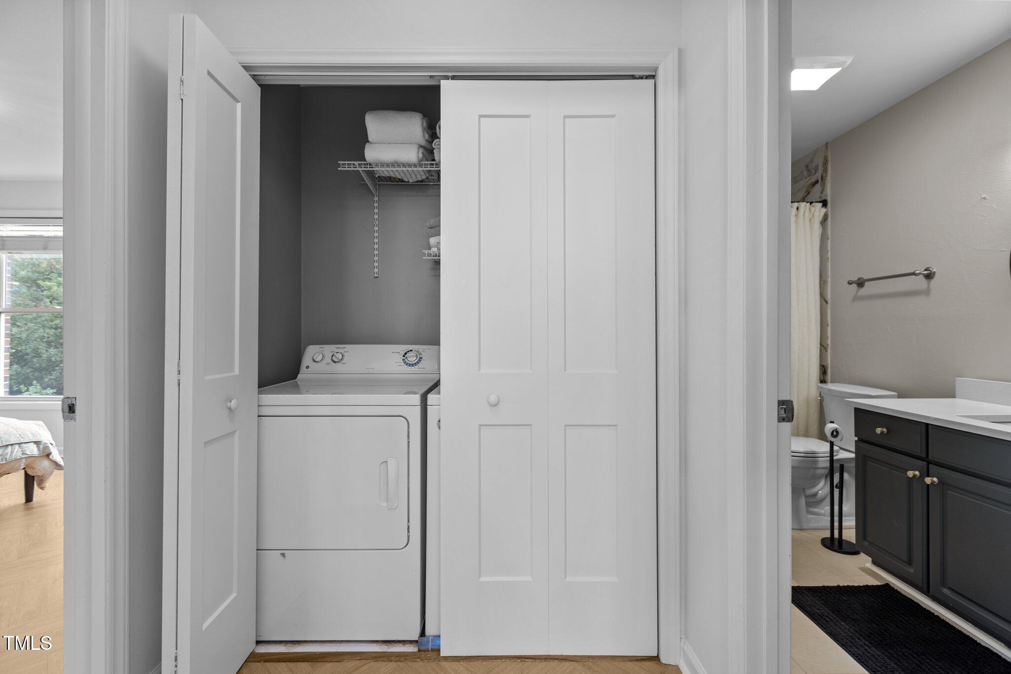 320 West Martin Street, Unit 205 Raleigh, NC 27601 - Photo 19 of 37 20-web-or-mls-2N6A9282