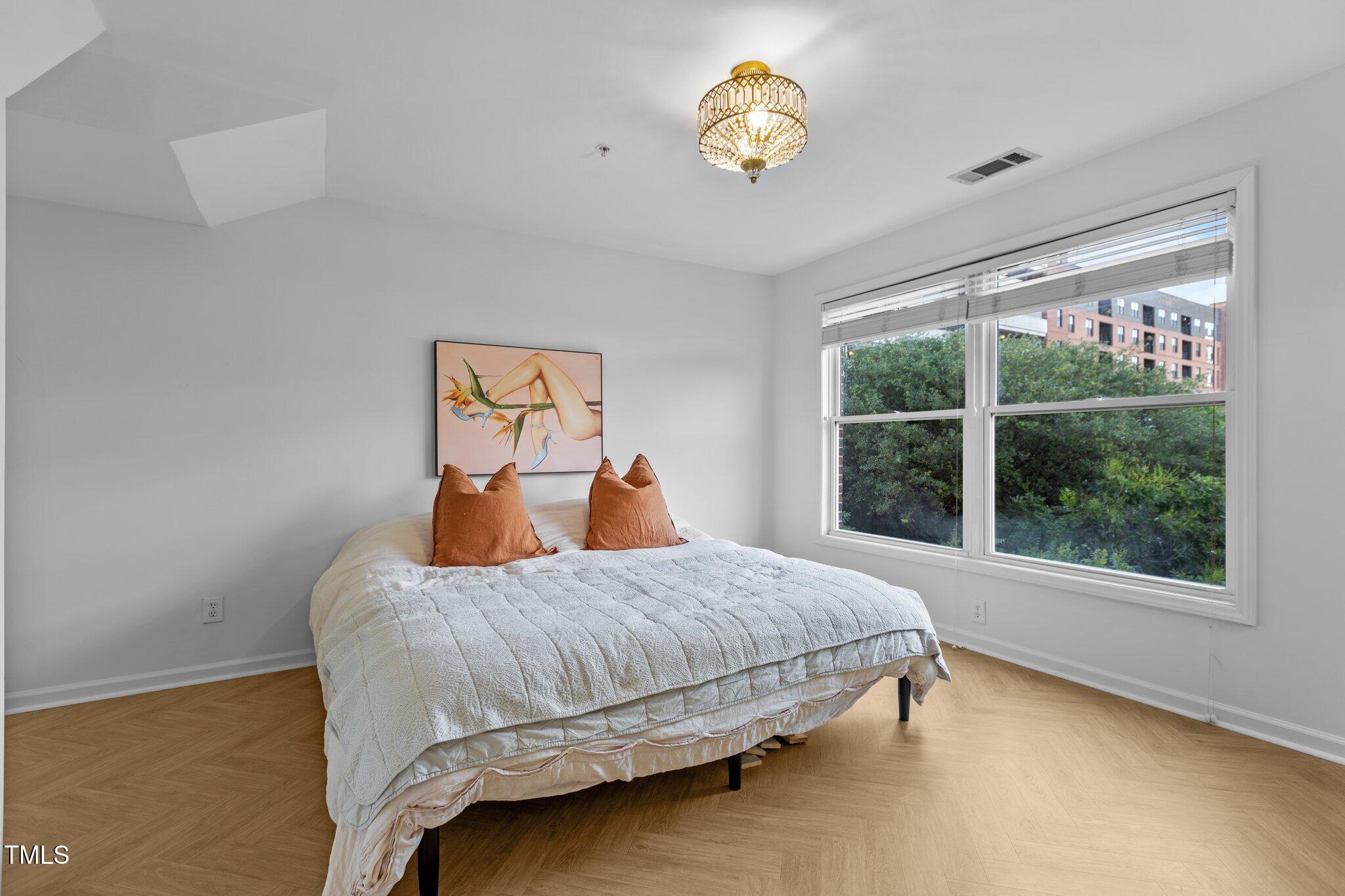 320 West Martin Street, Unit 205 Raleigh, NC 27601 - Photo 21 of 37 22-web-or-mls-2N6A9288