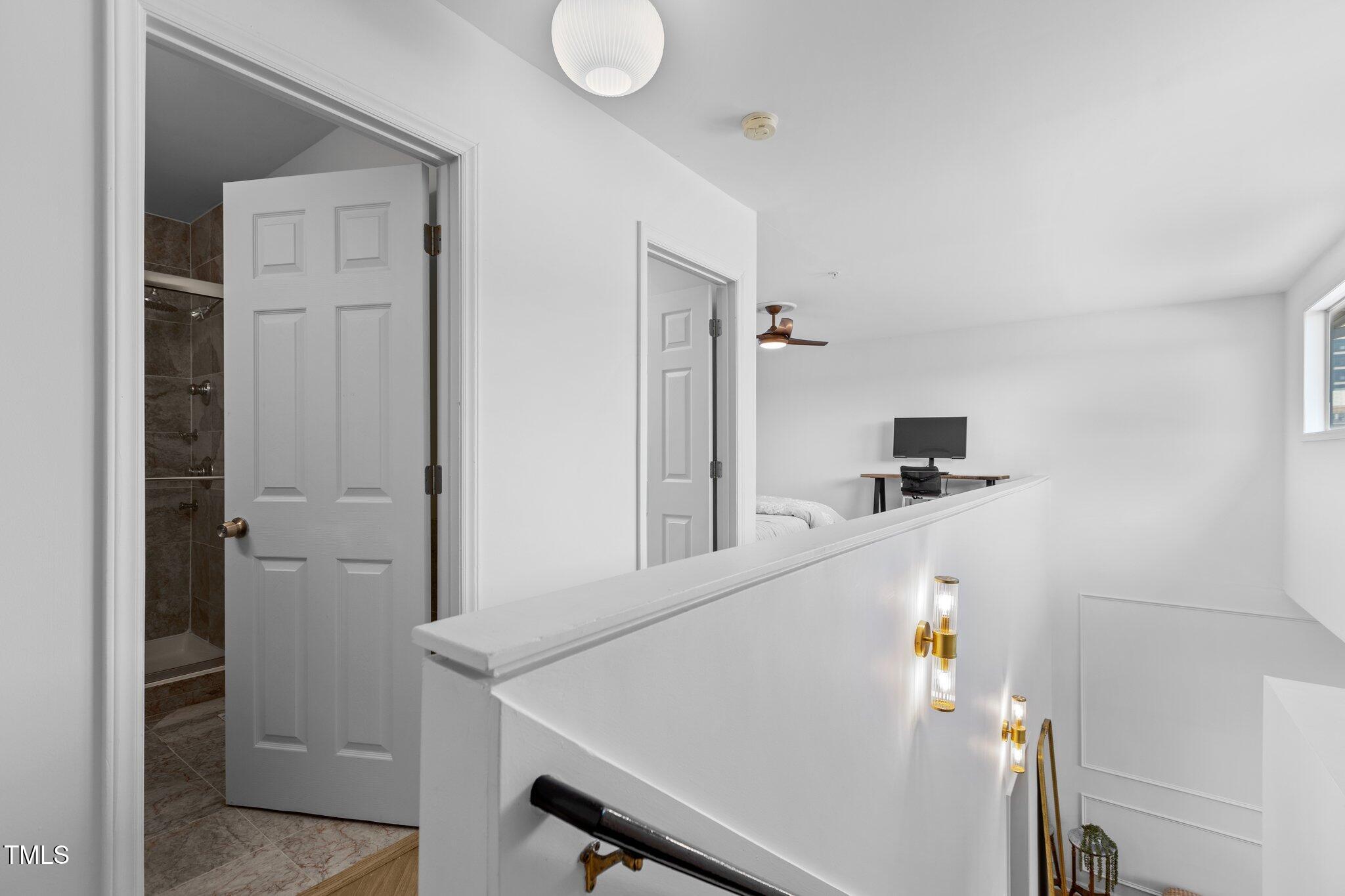 320 West Martin Street, Unit 205 Raleigh, NC 27601 - Photo 24 of 37 25-web-or-mls-2N6A9297