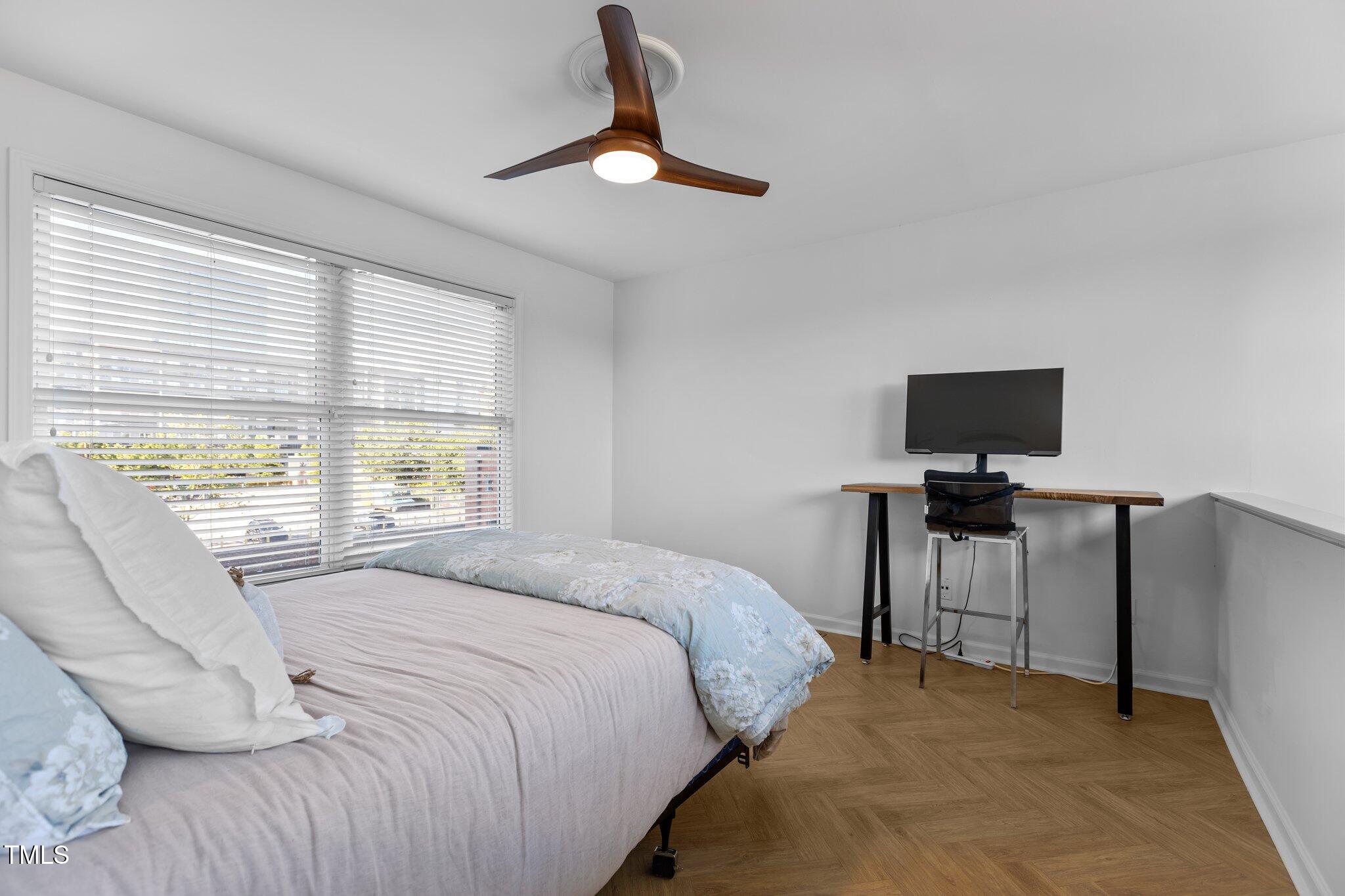 320 West Martin Street, Unit 205 Raleigh, NC 27601 - Photo 27 of 37 28-web-or-mls-2N6A9306