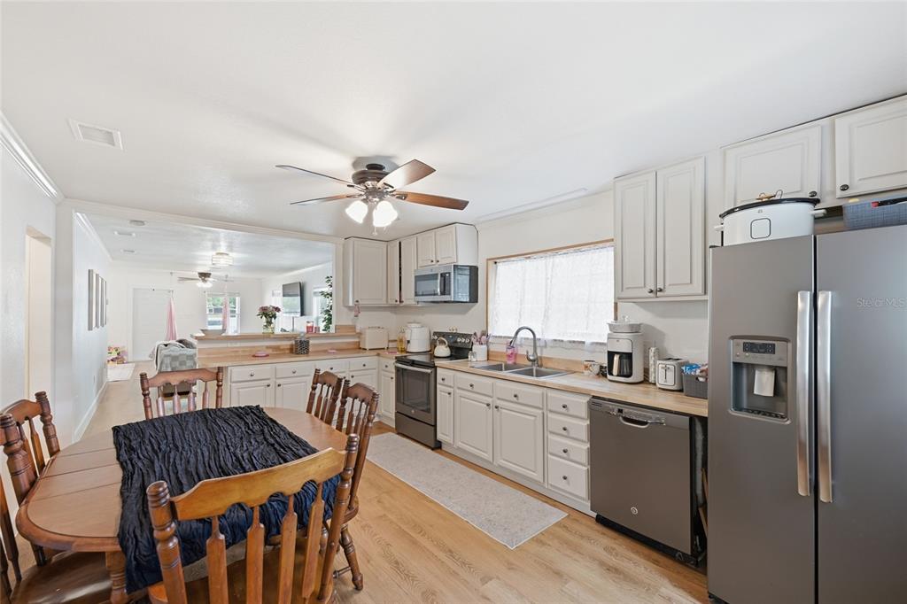 5570 Navarre Avenue Hampton, FL 32044 - Photo 9 of 17