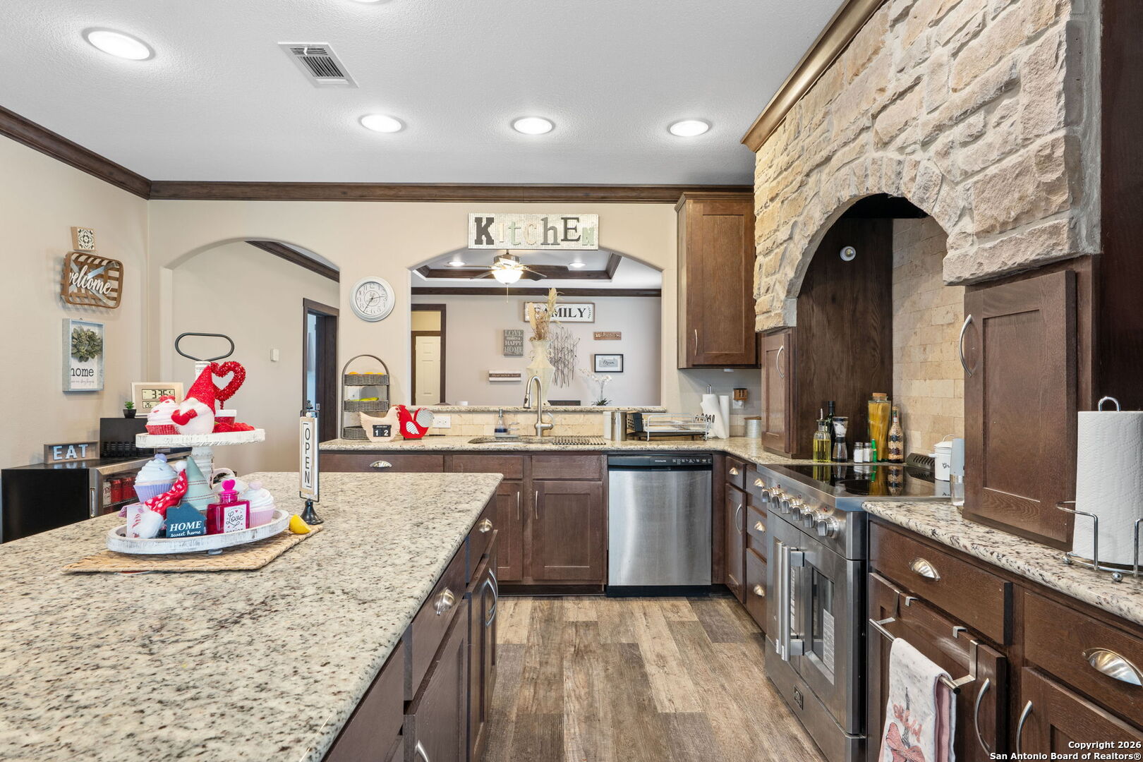 445 Savannah Ridge Von Ormy, TX 78073 - Photo 10 of 30