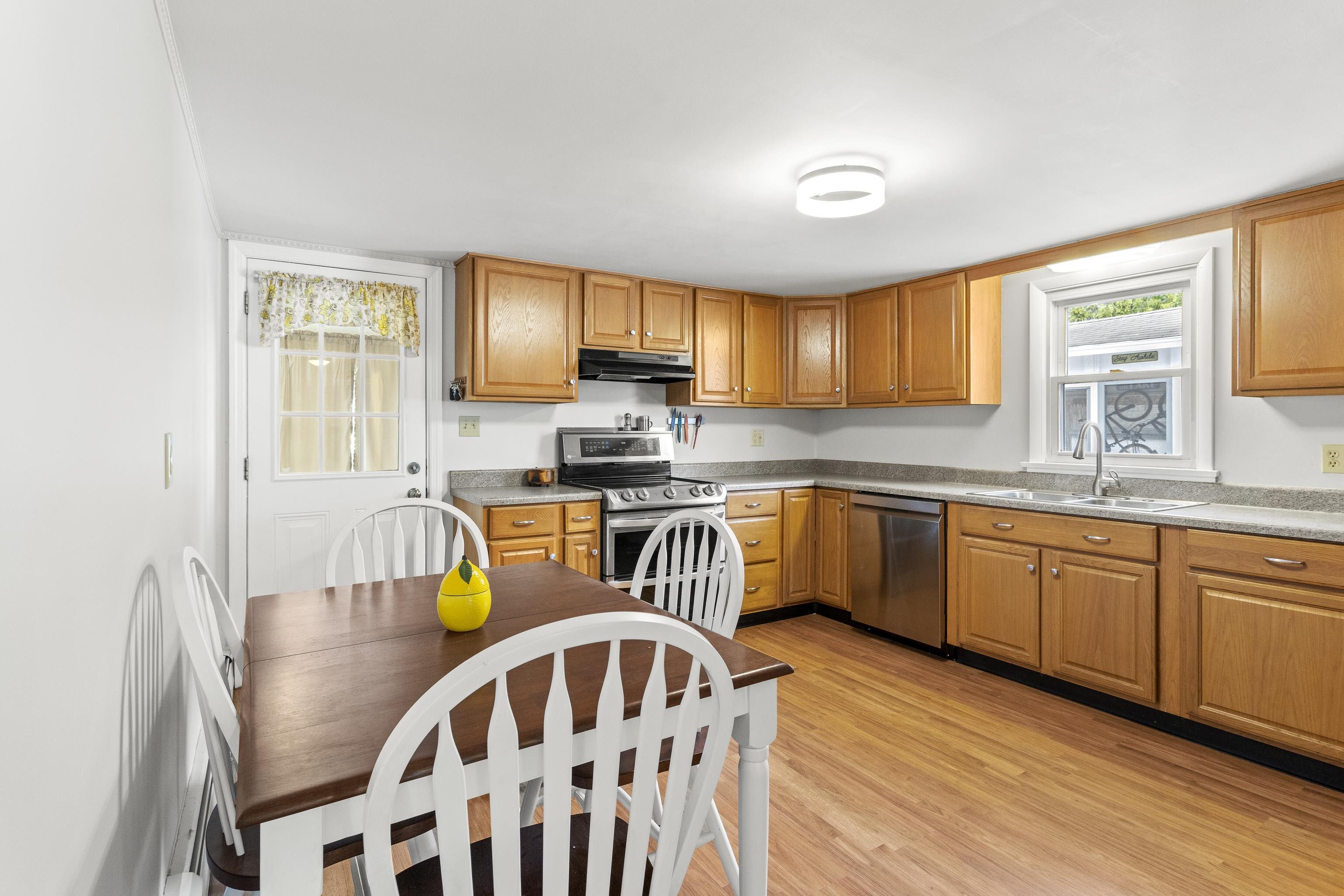 7 Gates Street Concord, NH 03301 - Photo 6 of 37