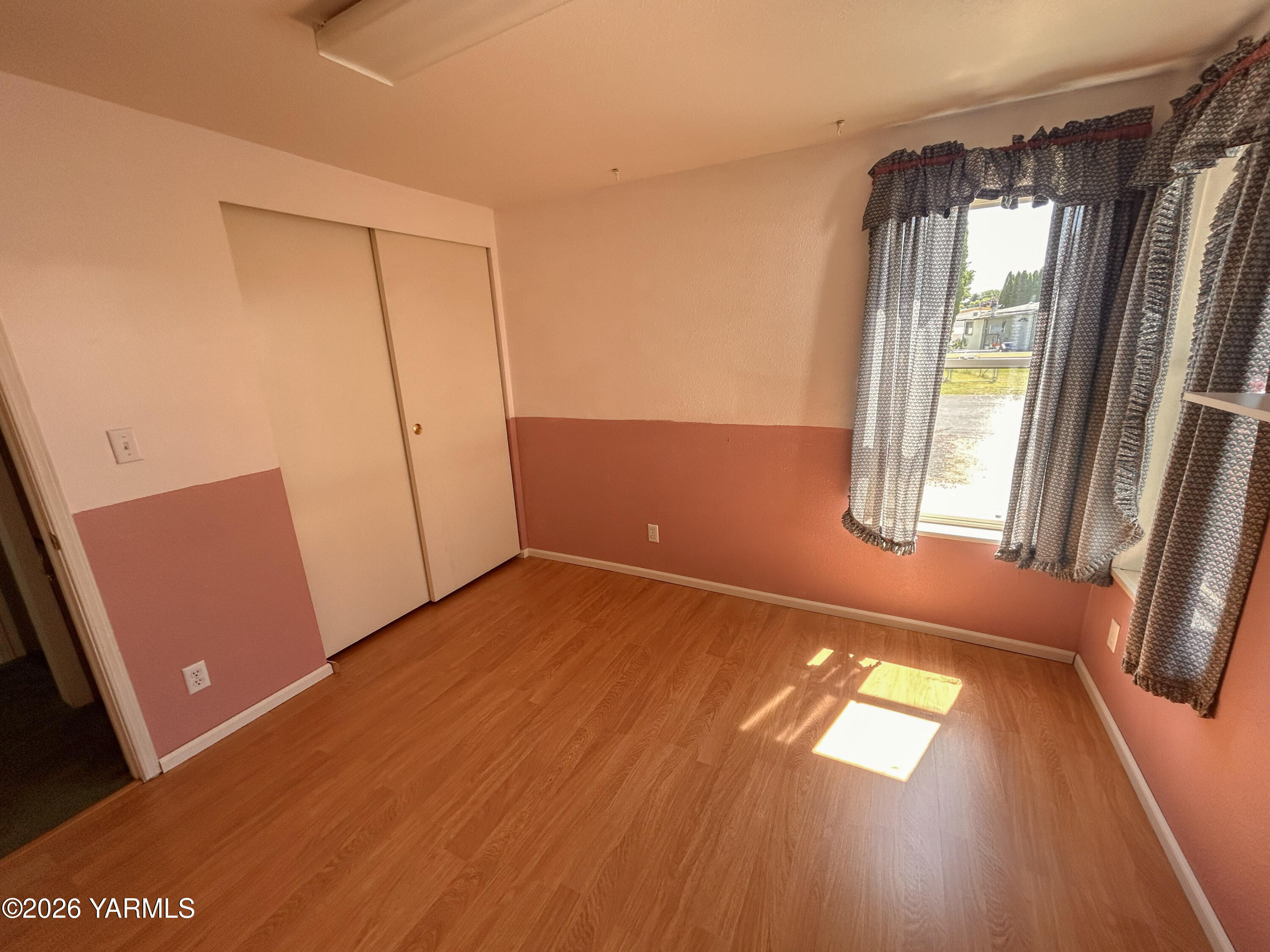 2205 Butterfield Road, Unit 75 Yakima, WA 98901 - Photo 10 of 19 Second Bedroom