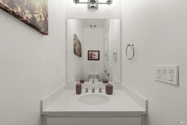 $1,099,000 | 591 Madison Street, Petaluma, CA 94952