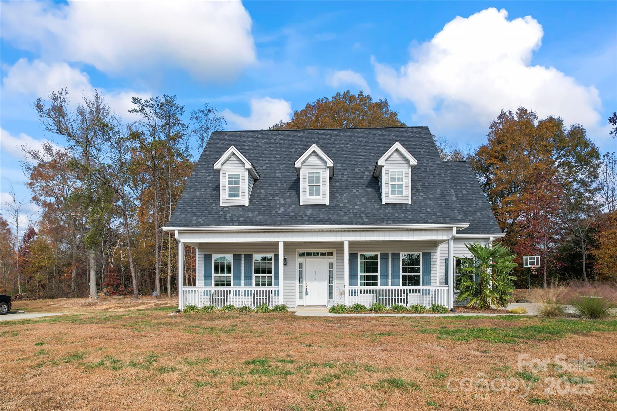 3839 Robinson Circle Gastonia, NC 28056 - Photo 2 of 46 a front view of a house with a yard