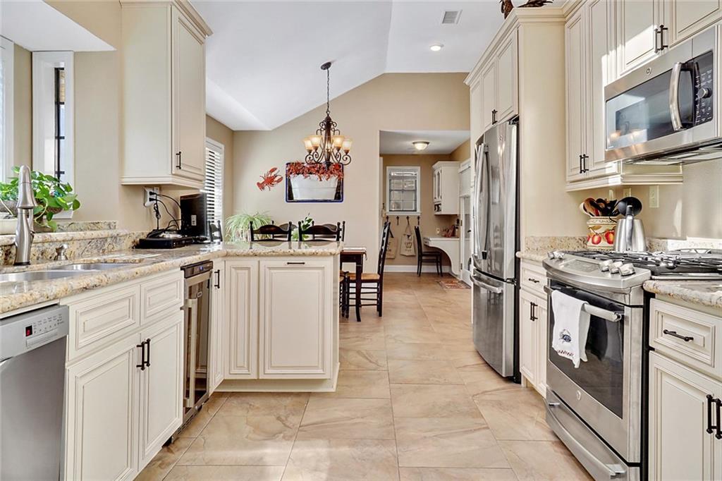 312 Rosedown Way Mandeville, LA 70471 - Photo 8 of 25 Gallery Image 8