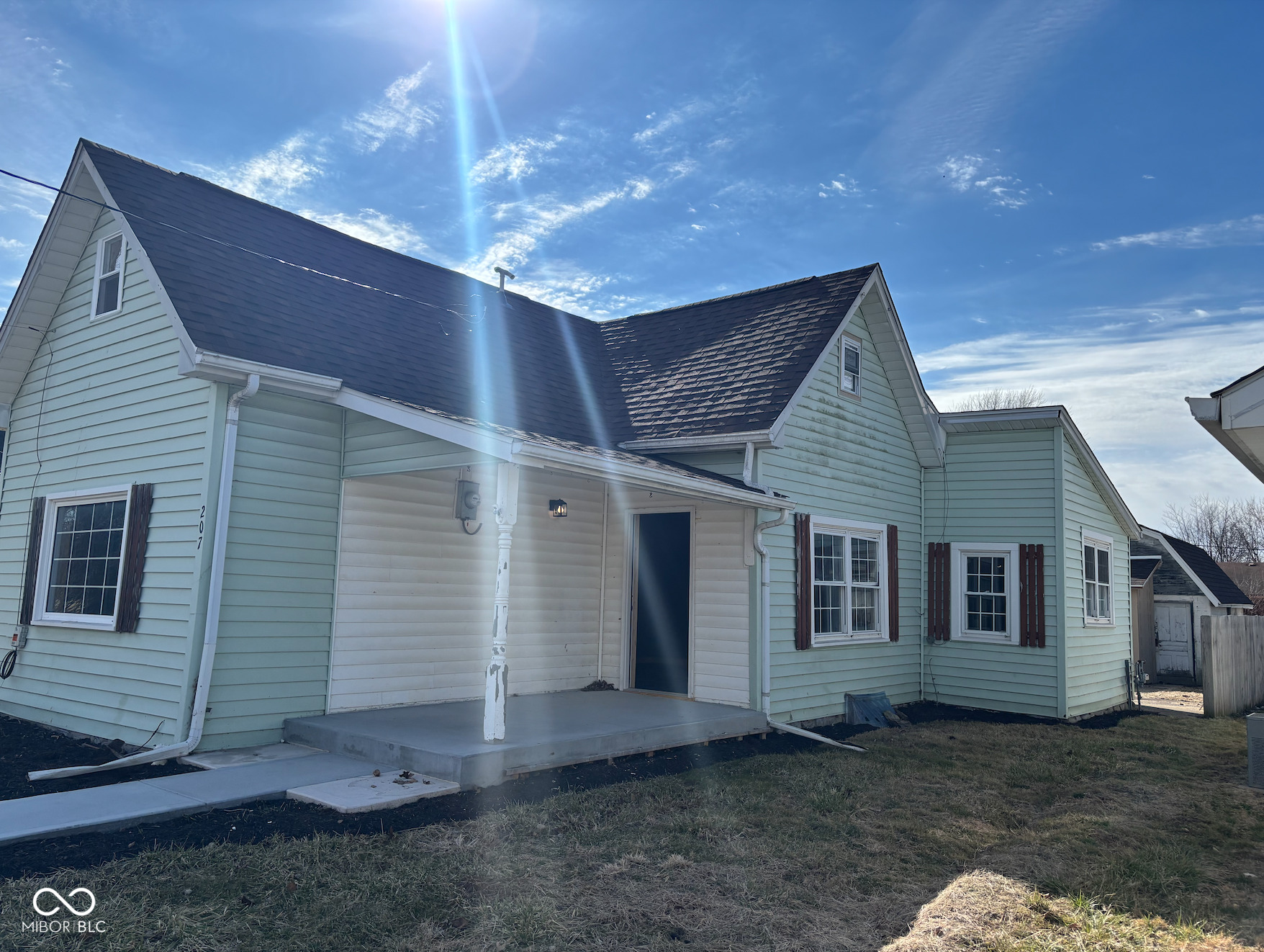 207 Jackson Street Frankton, IN 46044 - Photo 4 of 33
