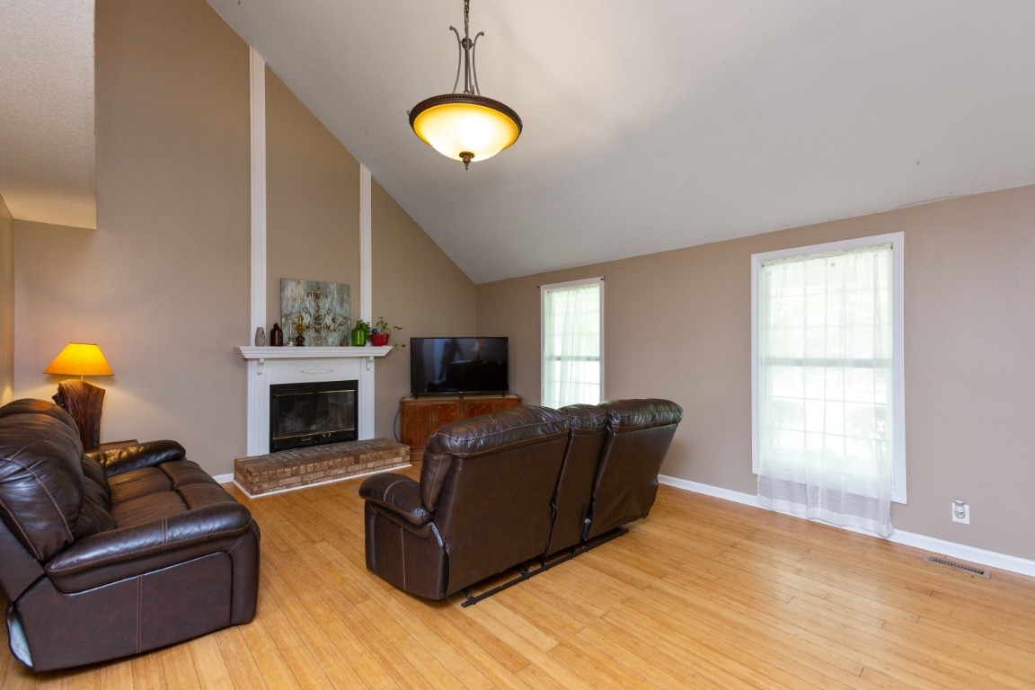 2140 Lockertsville Road Ashland City, TN 37015 - Photo 5 of 35 Gallery Image 5