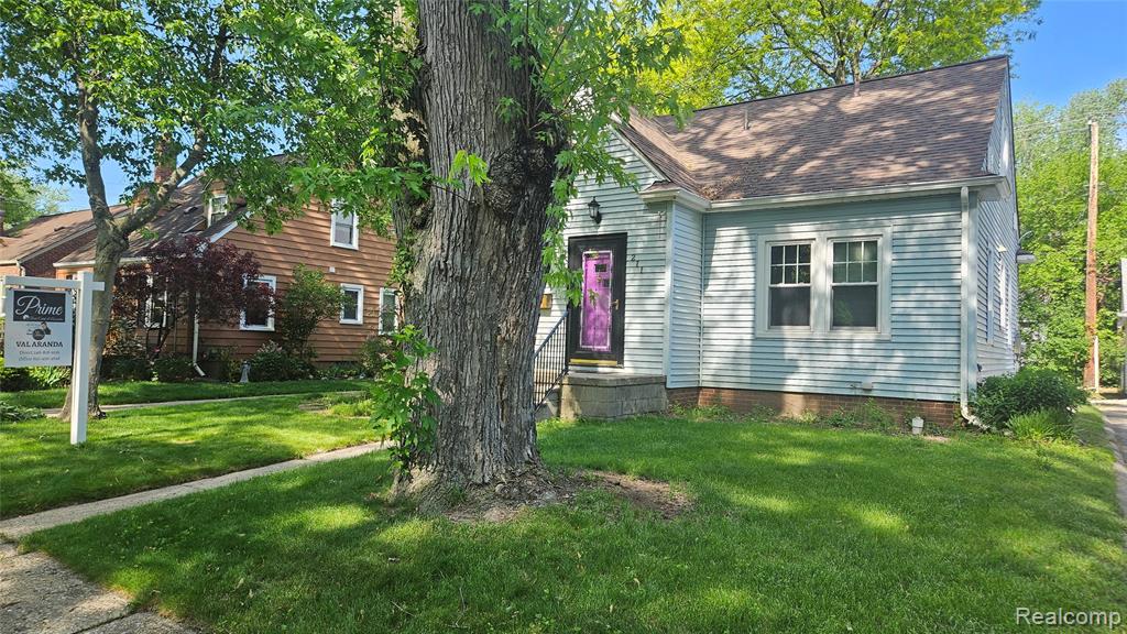 211 Starr Avenue Pontiac, MI 48341 - Photo 3 of 33