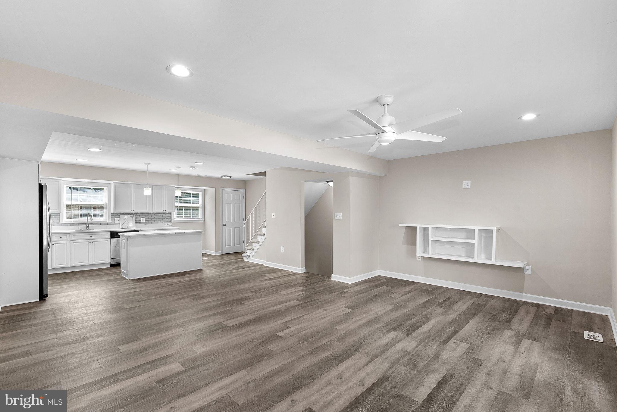 6612 Burlington Place Springfield, VA 22152 - Photo 9 of 54