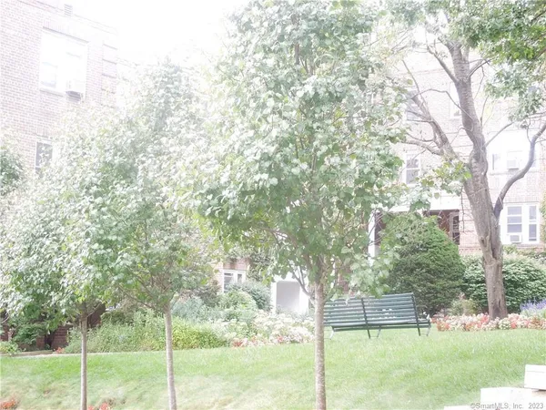 $3,900 | 70 Strawberry Hill Avenue, Unit 12D, Stamford, CT 06902