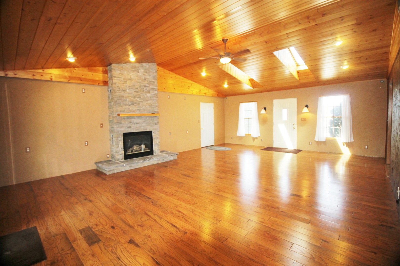 10093 Wolf Road Geneseo, IL 61254 - Photo 11 of 33