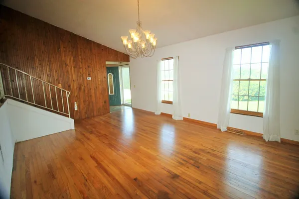 $290,000 | 10093 Wolf Road, Geneseo, IL 61254