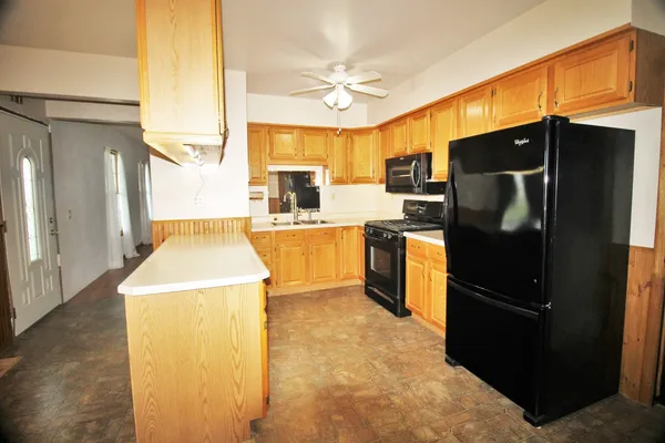 $290,000 | 10093 Wolf Road, Geneseo, IL 61254